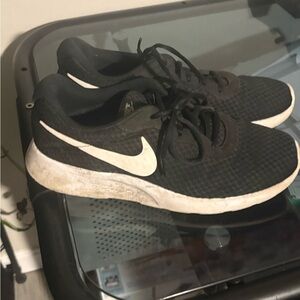 Nike Men's Black Mesh Sneakers with White Swoosh